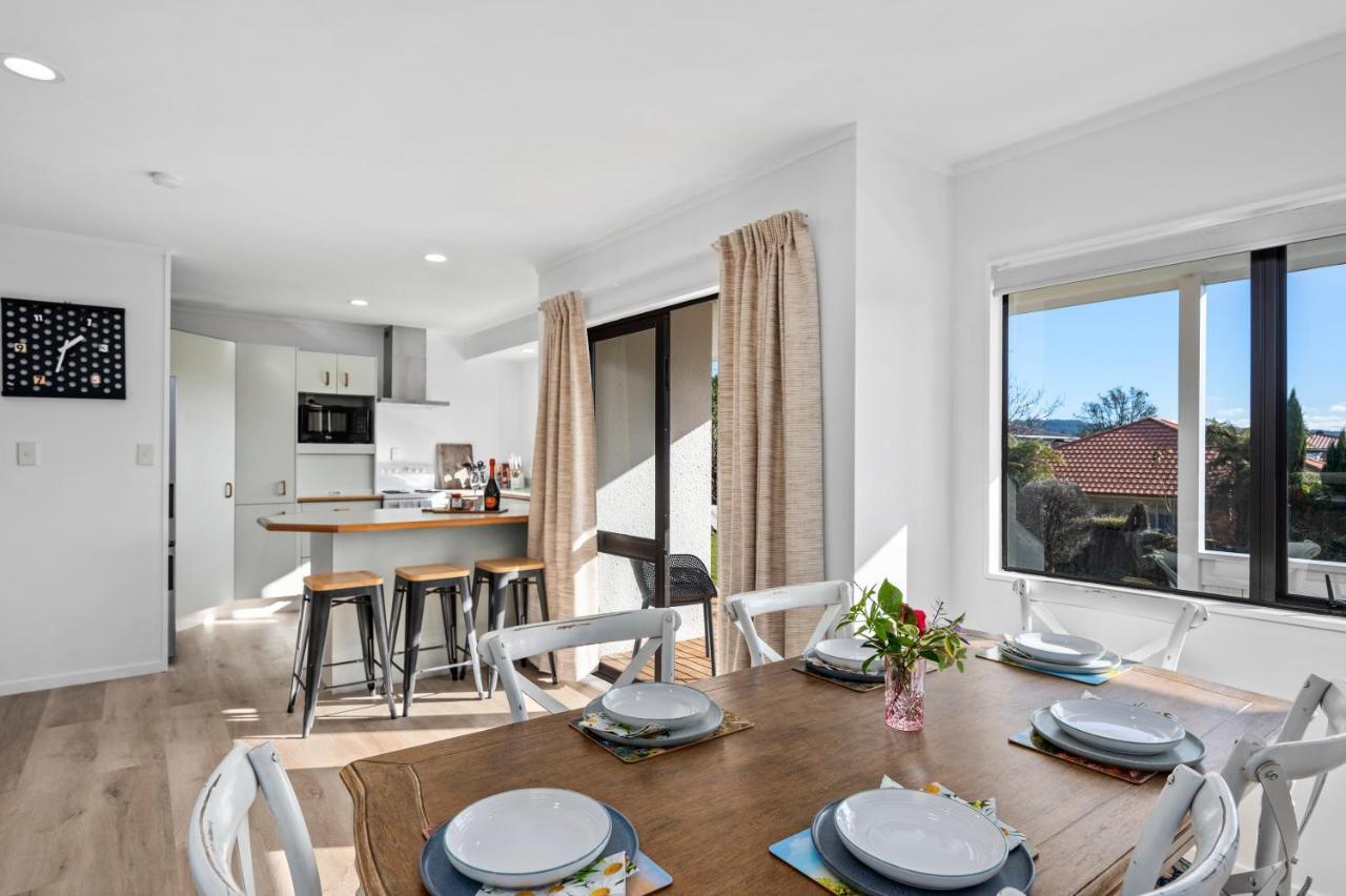 Family Perfect, Winter Getaway, Secure Yard, Parking, Mountain Bikes, Arcade Villa Rotorua Exterior photo